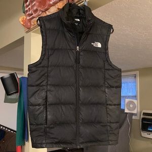 TNF Men’s 550 Puffy Vest. Black Small